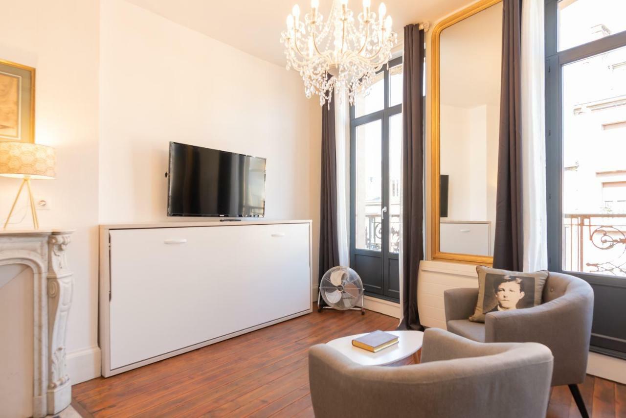 Suite Eugenie Charleville-Mezieres Exterior foto
